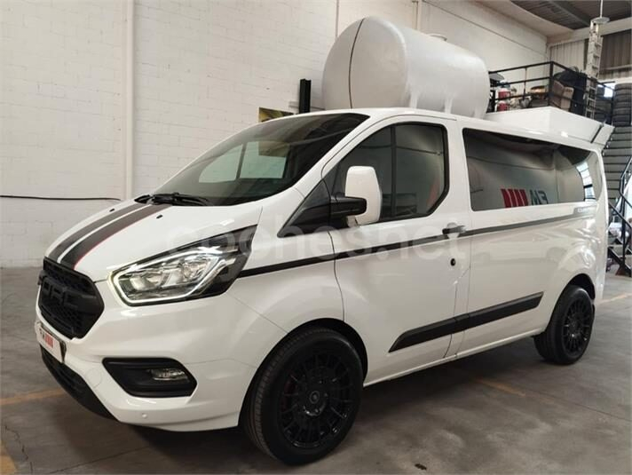 FORD Tourneo Custom 2.0 TDCI L2 Titanium Shuttle