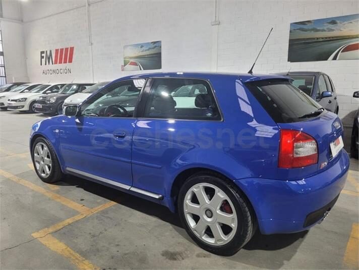 AUDI S3 1.8 T quattro