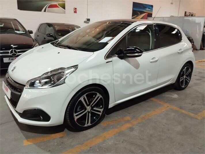PEUGEOT 208 GTLine 1.2L PureTech 110CVSS