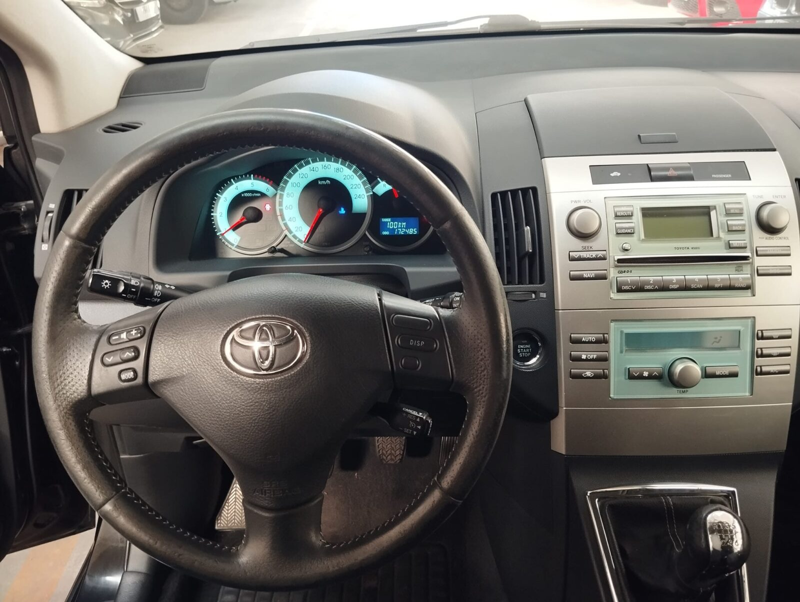 TOYOTA Corolla Verso 2.2 D4D Sport