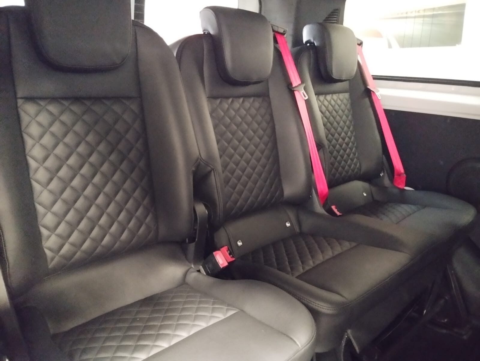 FORD Tourneo Custom 2.0 TDCI L2 Titanium Shuttle