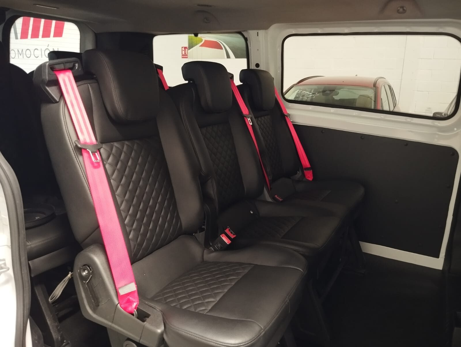 FORD Tourneo Custom 2.0 TDCI L2 Titanium Shuttle
