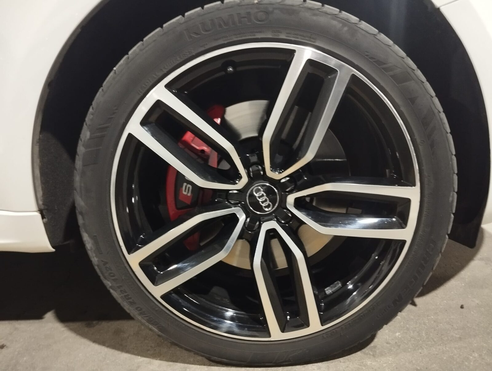 AUDI SQ5 3.0 TDI quattro tiptronic