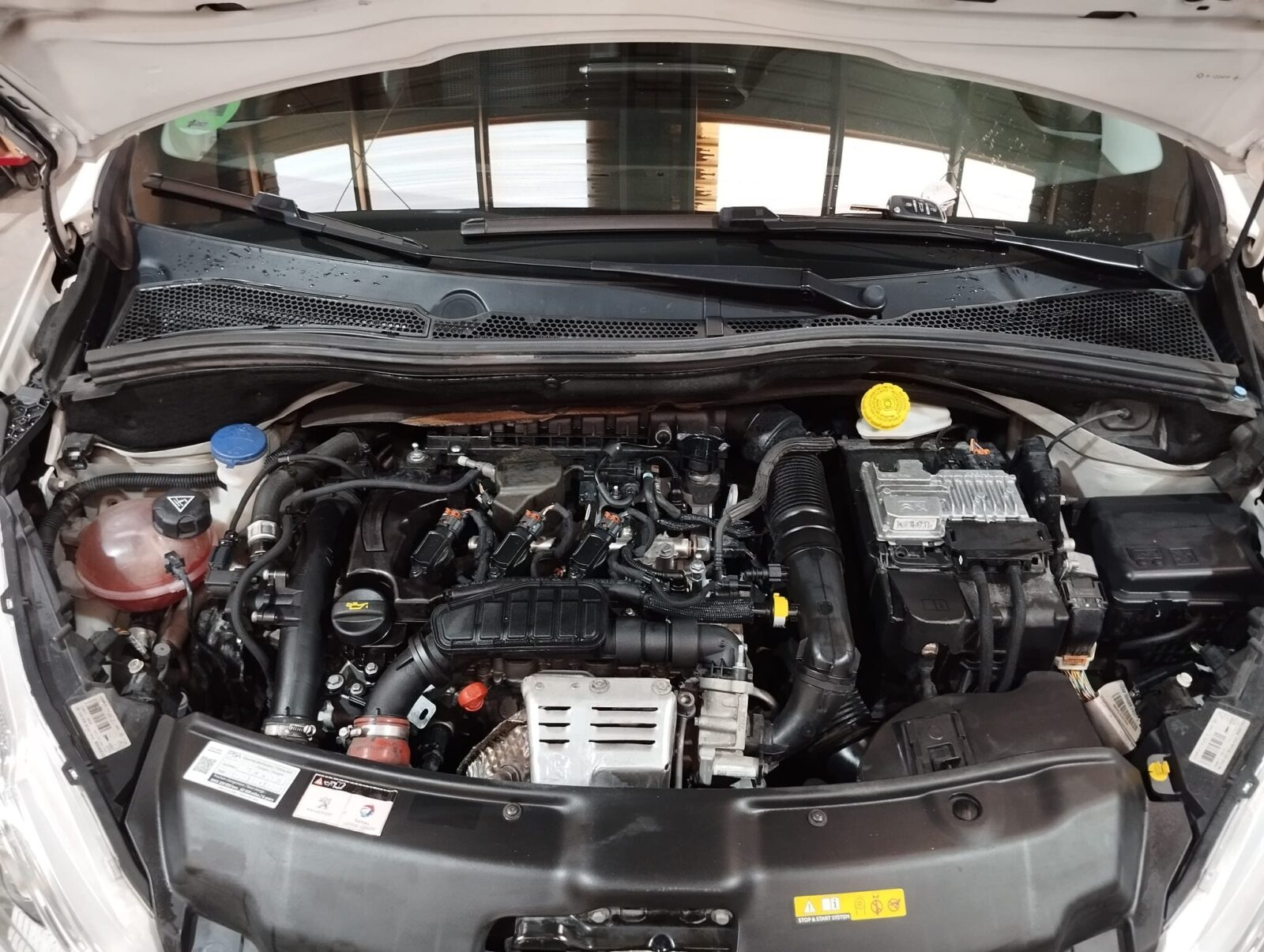 PEUGEOT 208 GTLine 1.2L PureTech 110CVSS
