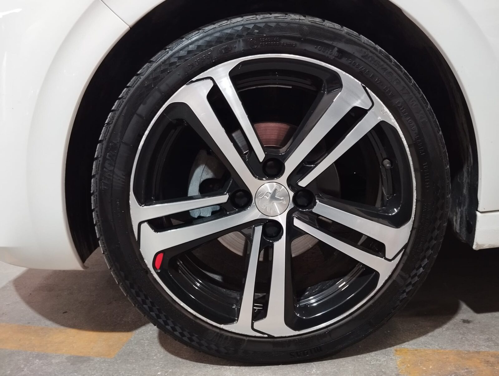 PEUGEOT 208 GTLine 1.2L PureTech 110CVSS