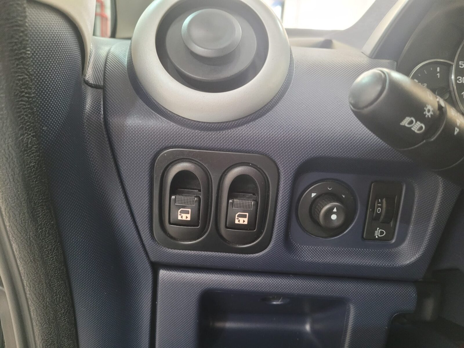 PEUGEOT 1007 1.4HDI Urban