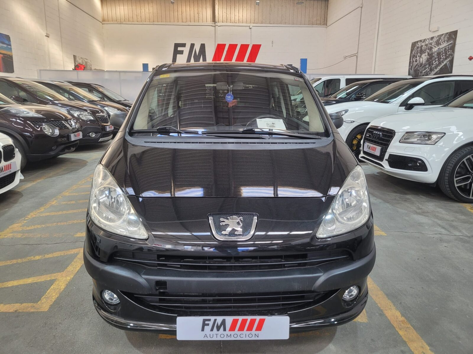 PEUGEOT 1007 1.4HDI Urban