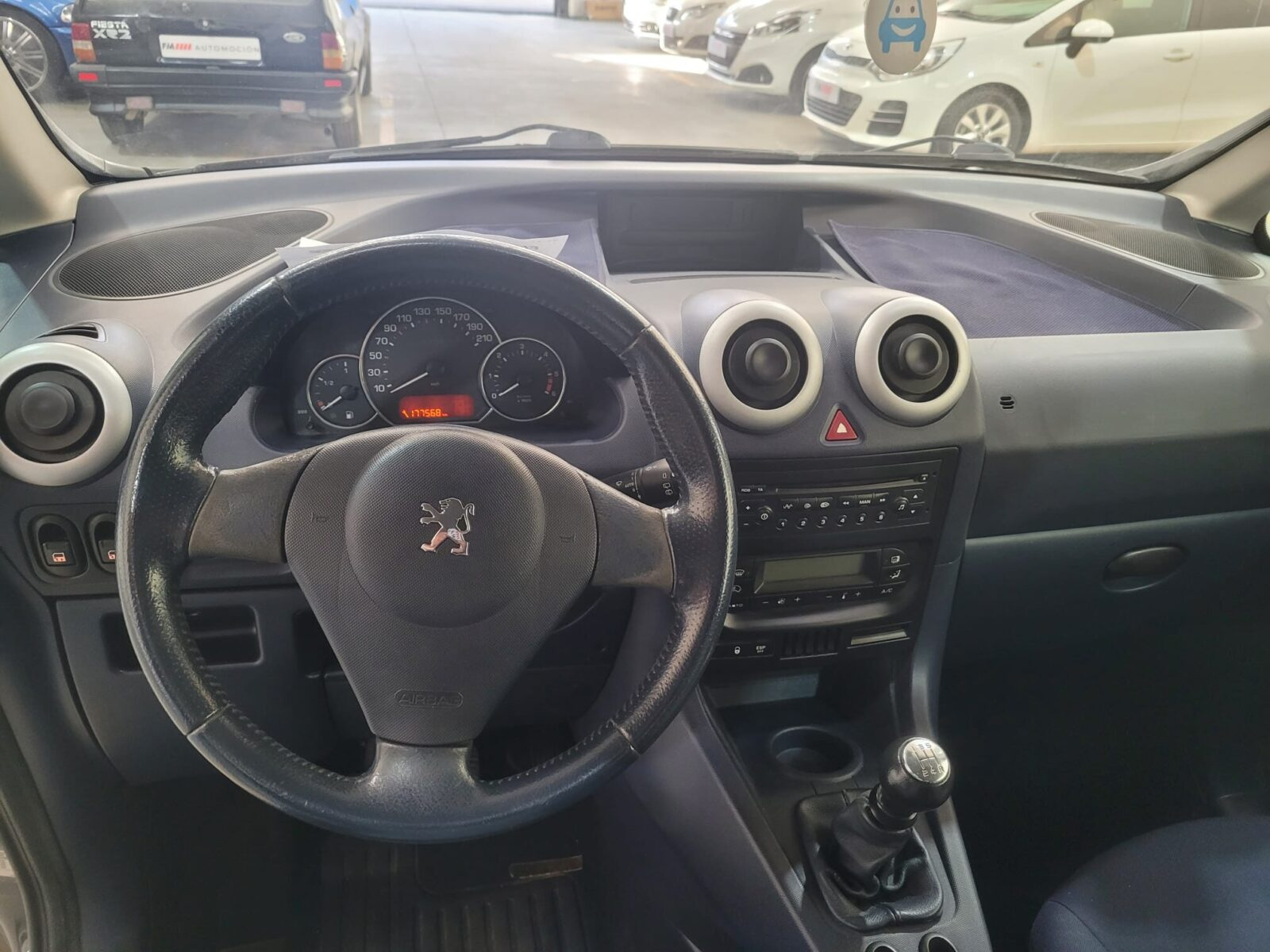PEUGEOT 1007 1.4HDI Urban