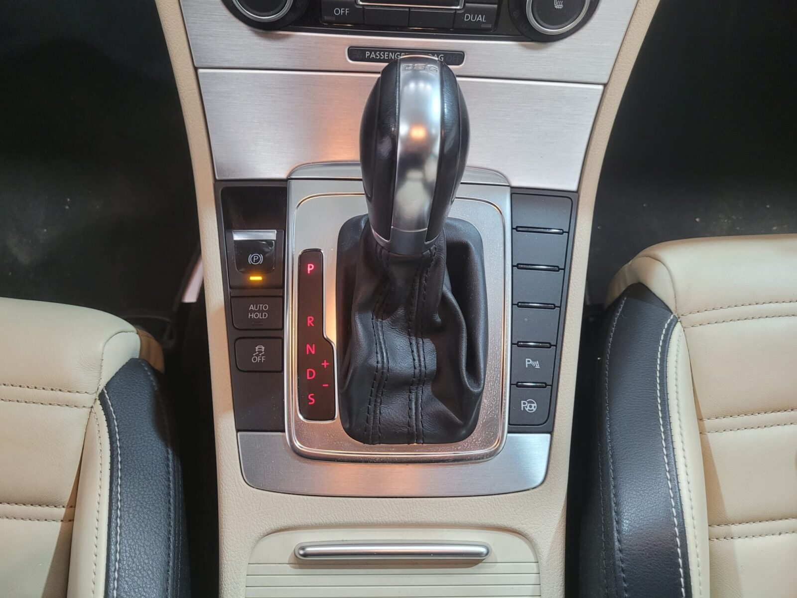 VOLKSWAGEN PASSAT CC 1.8TFSI  DSG