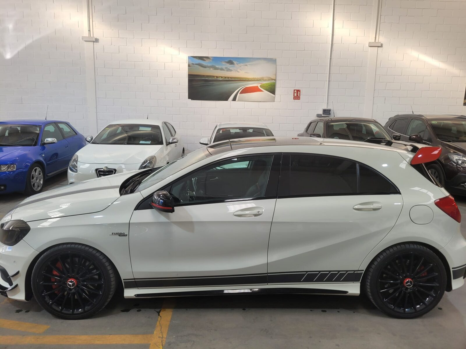 MERCEDES-BENZ A 45 AMG EDITION 1