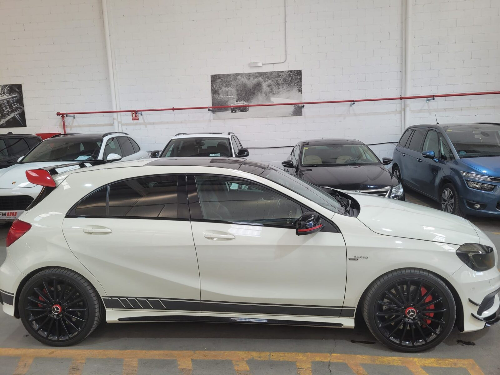 MERCEDES-BENZ A 45 AMG EDITION 1