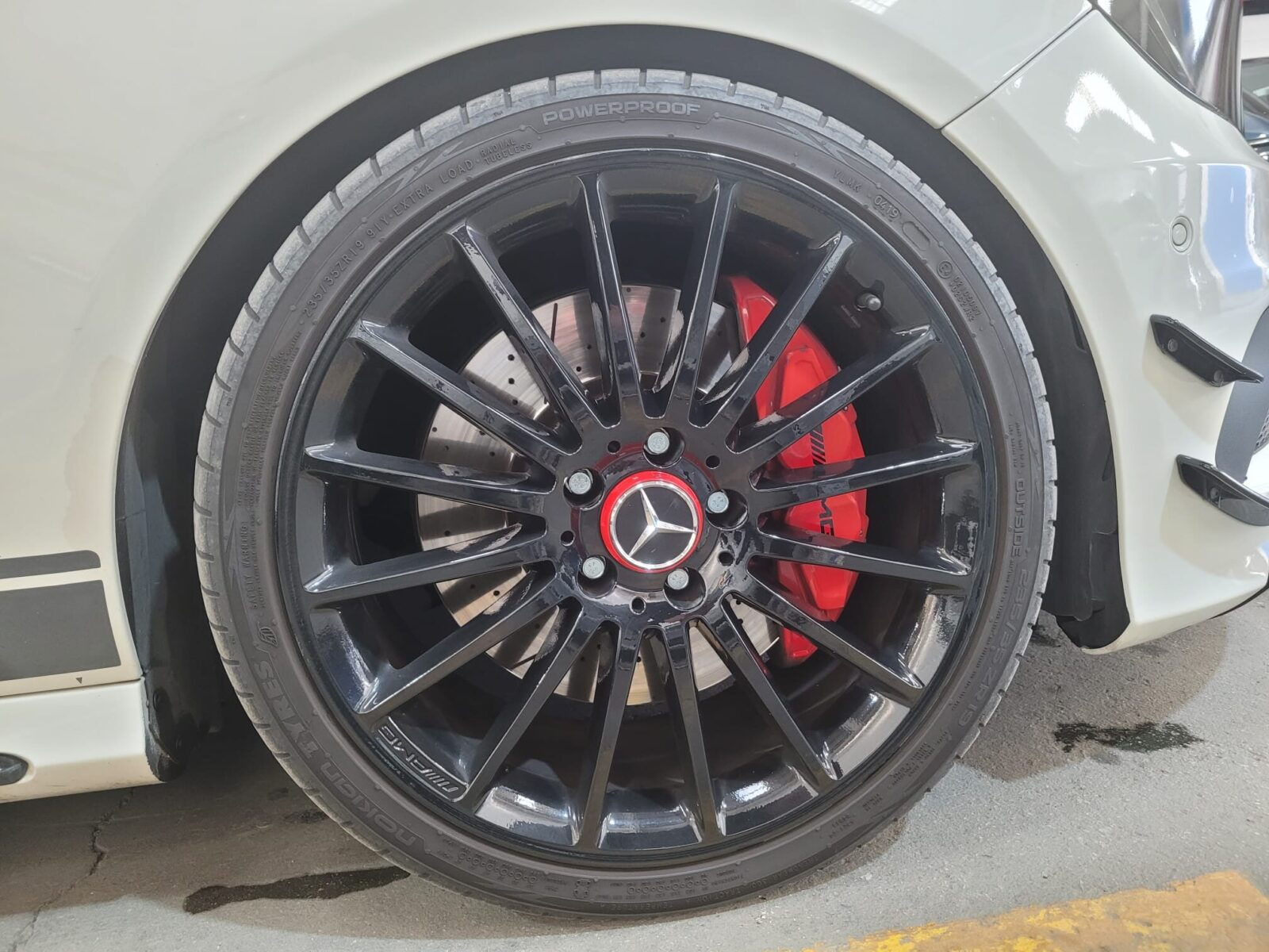 MERCEDES-BENZ A 45 AMG EDITION 1