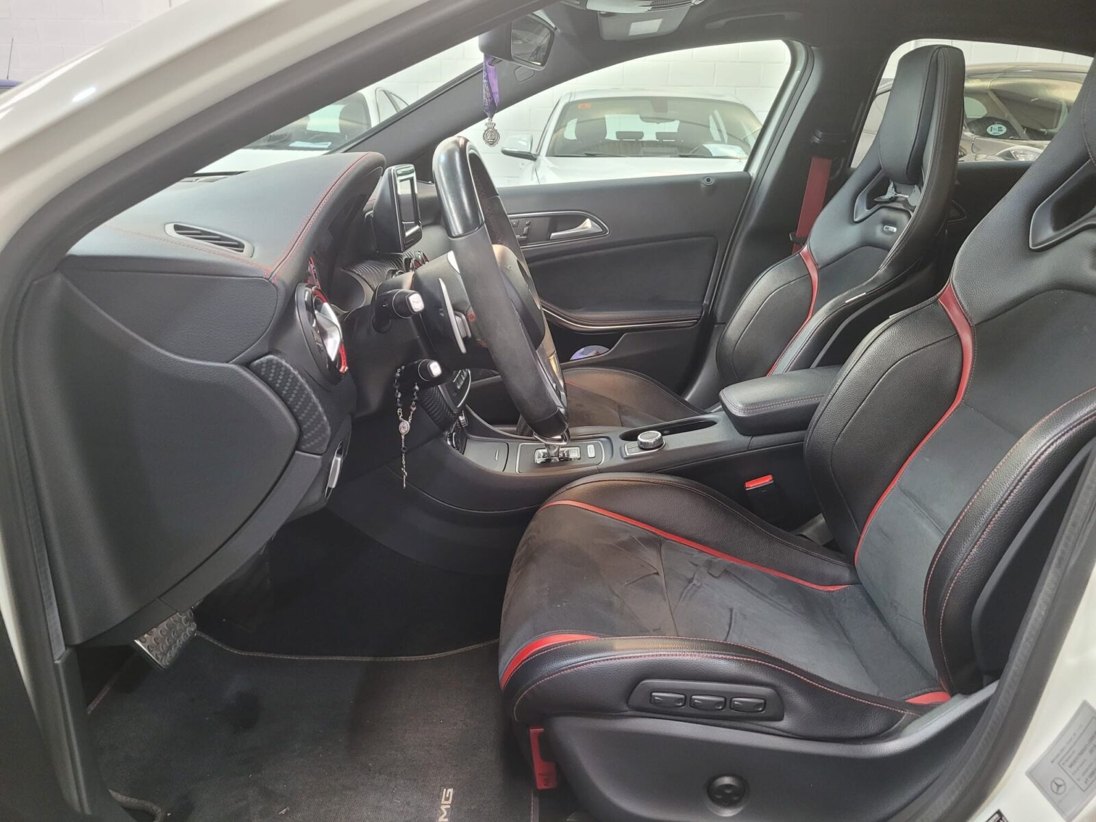 MERCEDES-BENZ A 45 AMG EDITION 1