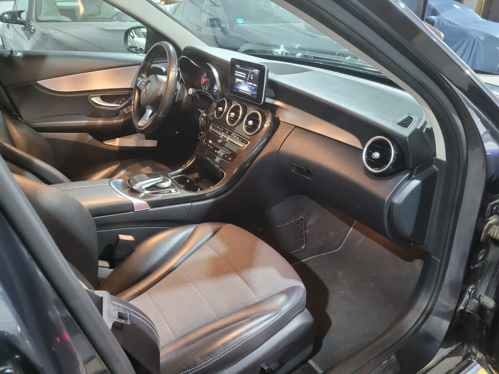 MERCEDES-BENZ Clase C 220 AMG LINE