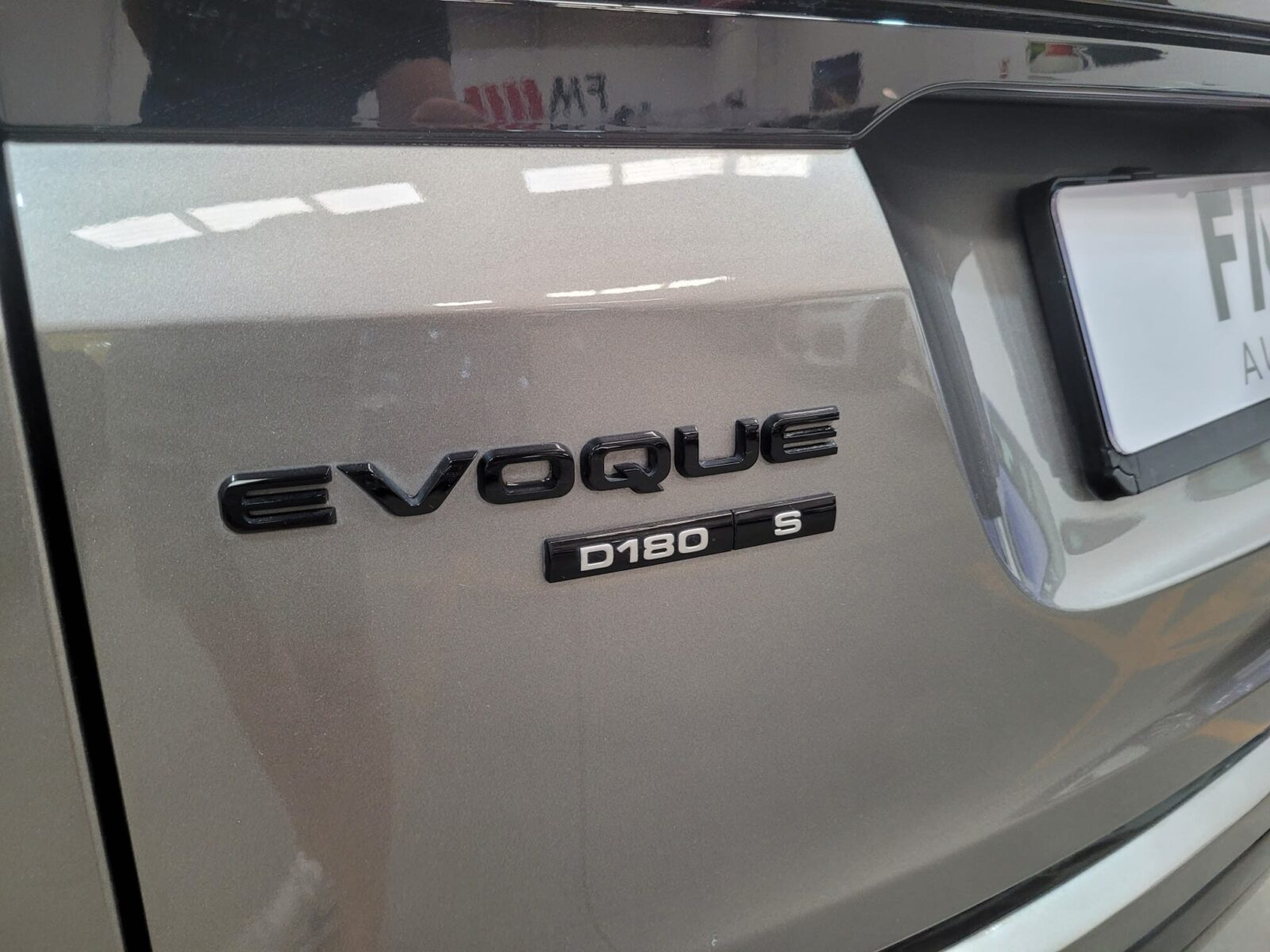 LAND-ROVER Range Rover Evoque D180 MEHV