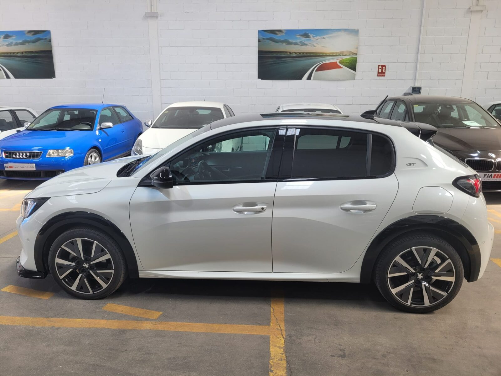 PEUGEOT 208 GT LINE