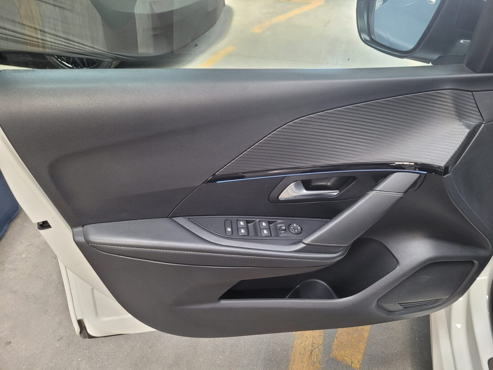 PEUGEOT 208 GT LINE