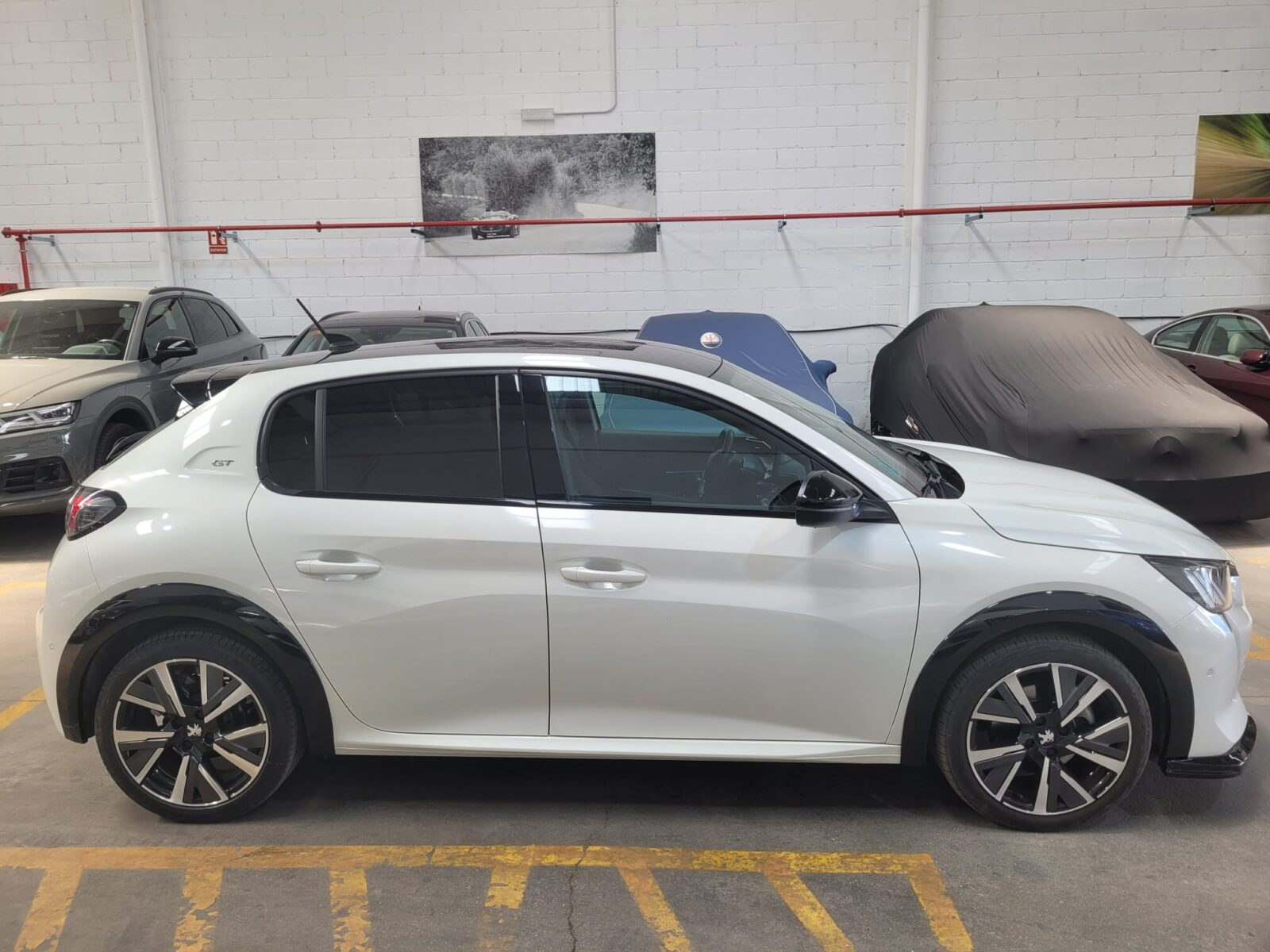 PEUGEOT 208 GT LINE