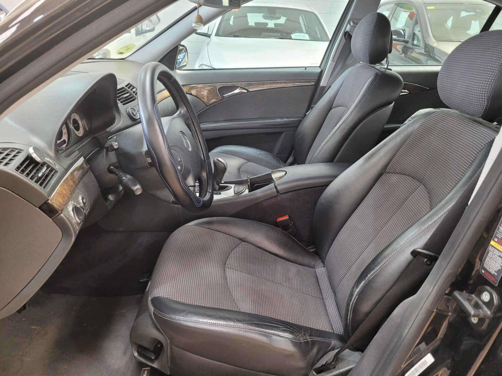 MERCEDES-BENZ E-class 220 CDI Avantgarde