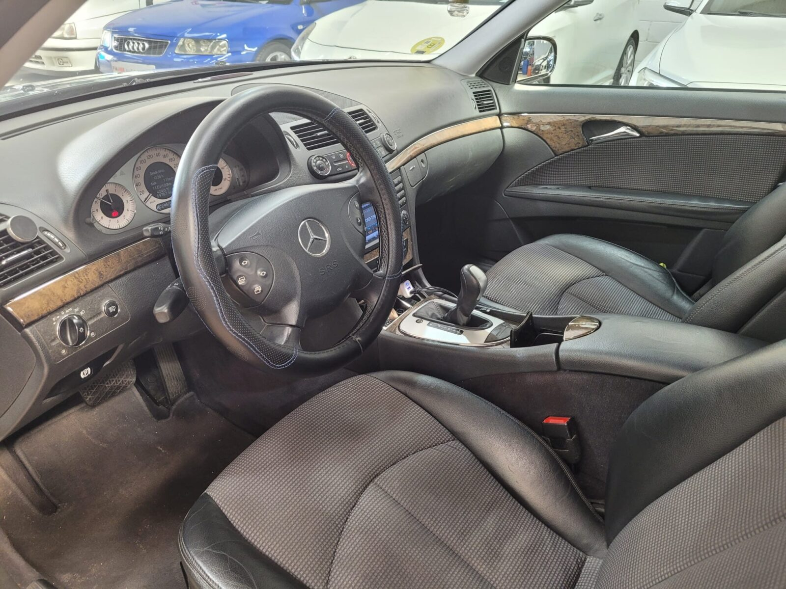 MERCEDES-BENZ E-class 220 CDI Avantgarde