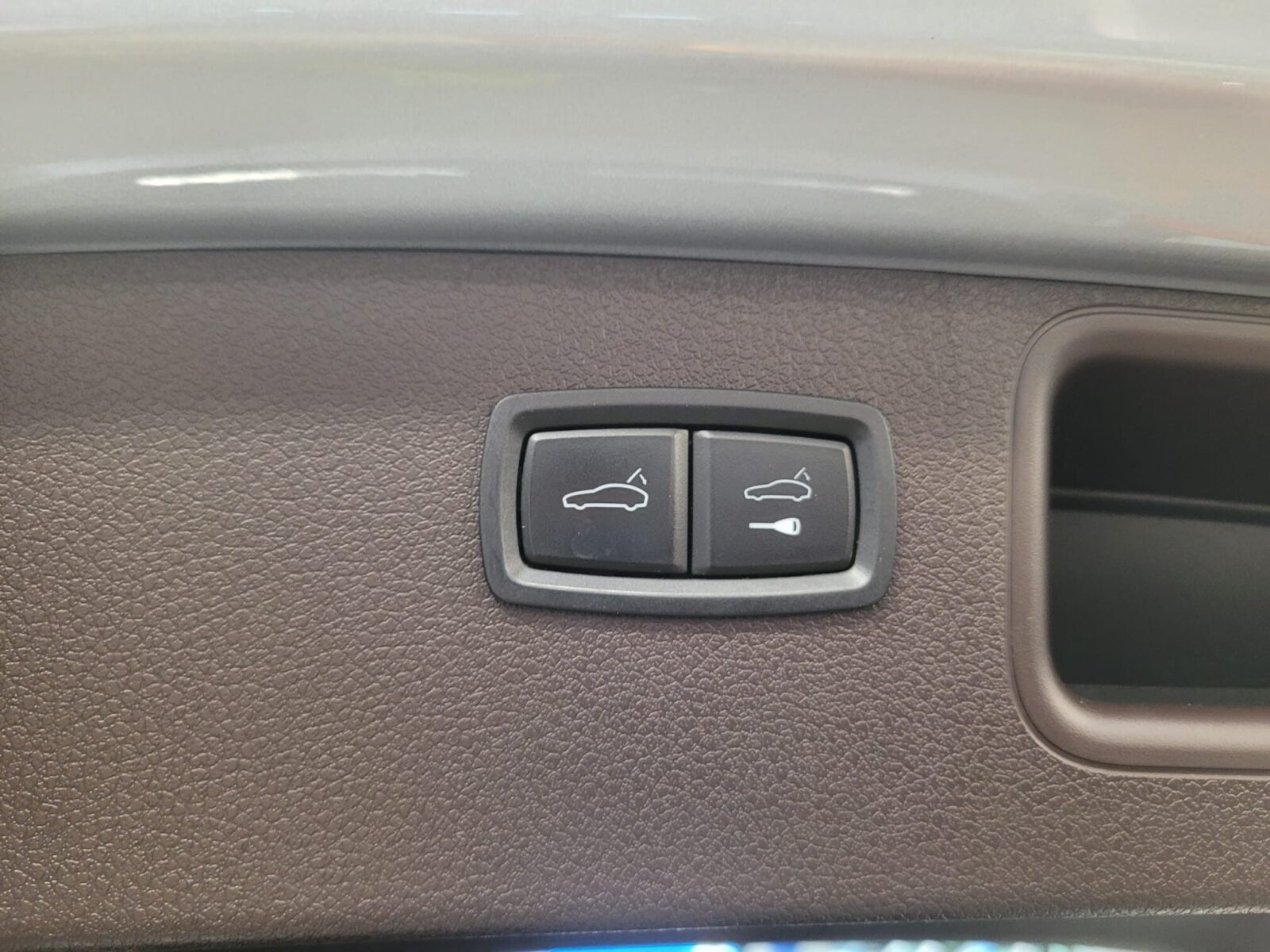 PORSCHE Macan TURBO