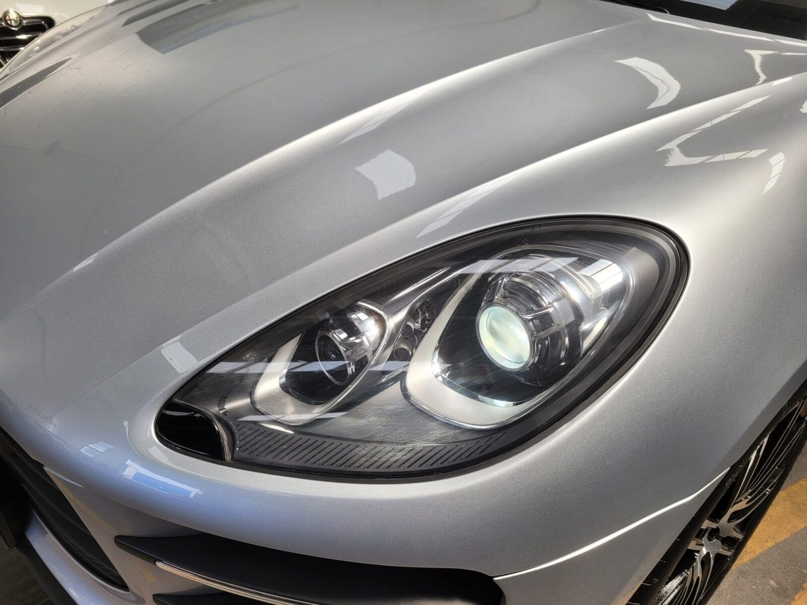 PORSCHE Macan TURBO