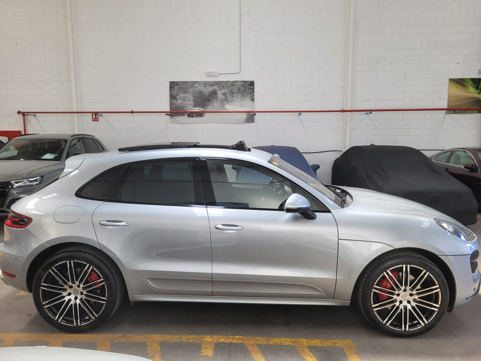 PORSCHE Macan TURBO