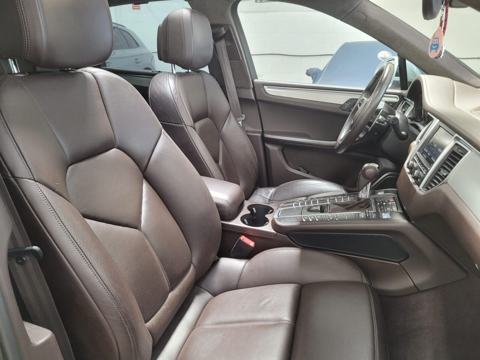 PORSCHE Macan TURBO