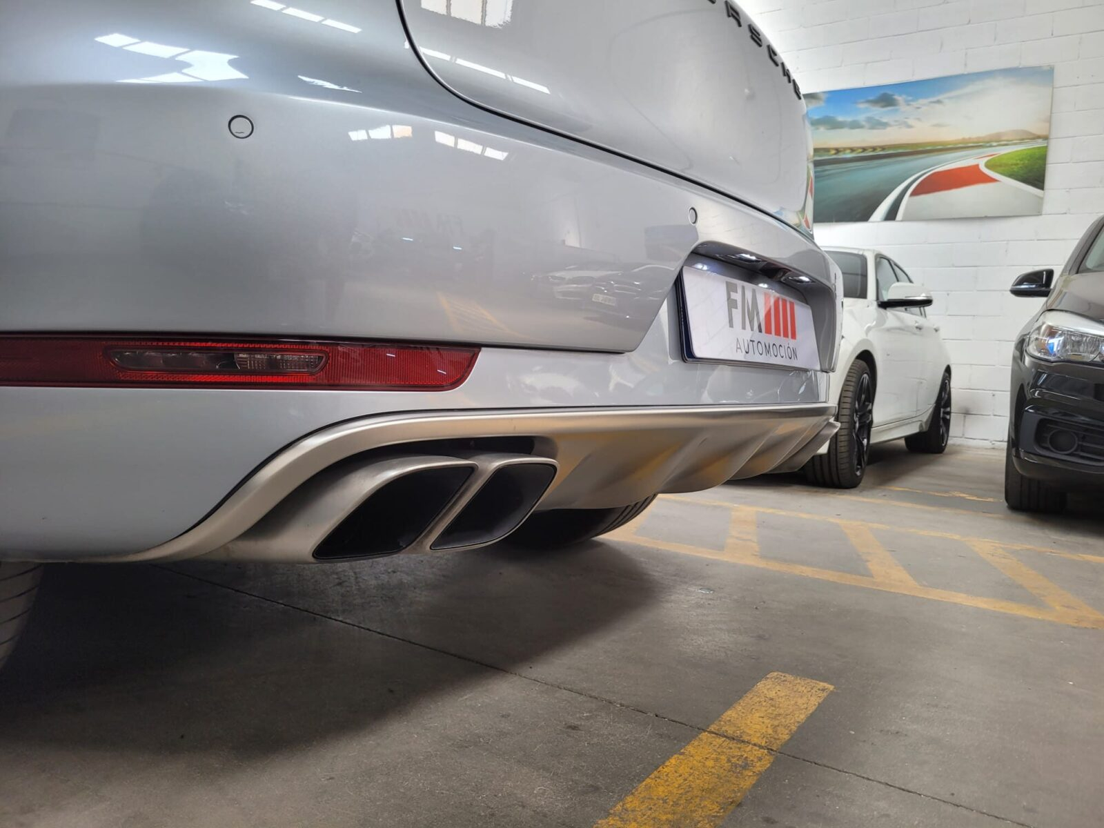 PORSCHE Macan TURBO
