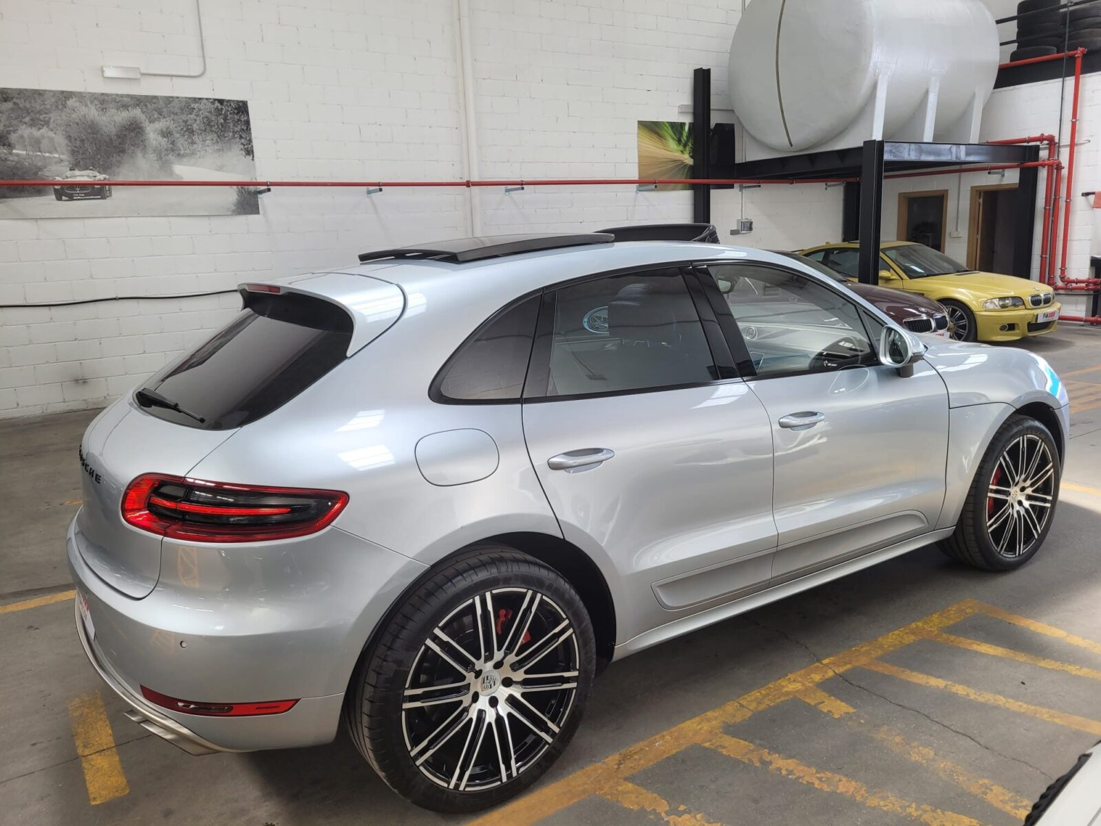 PORSCHE Macan TURBO