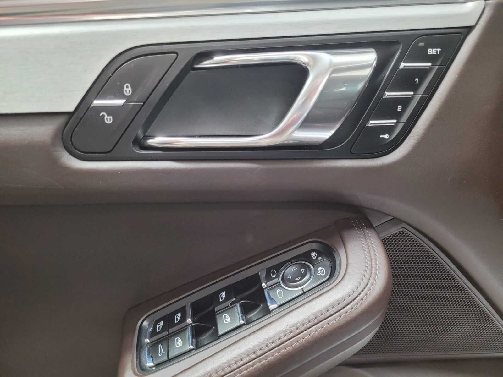 PORSCHE Macan TURBO