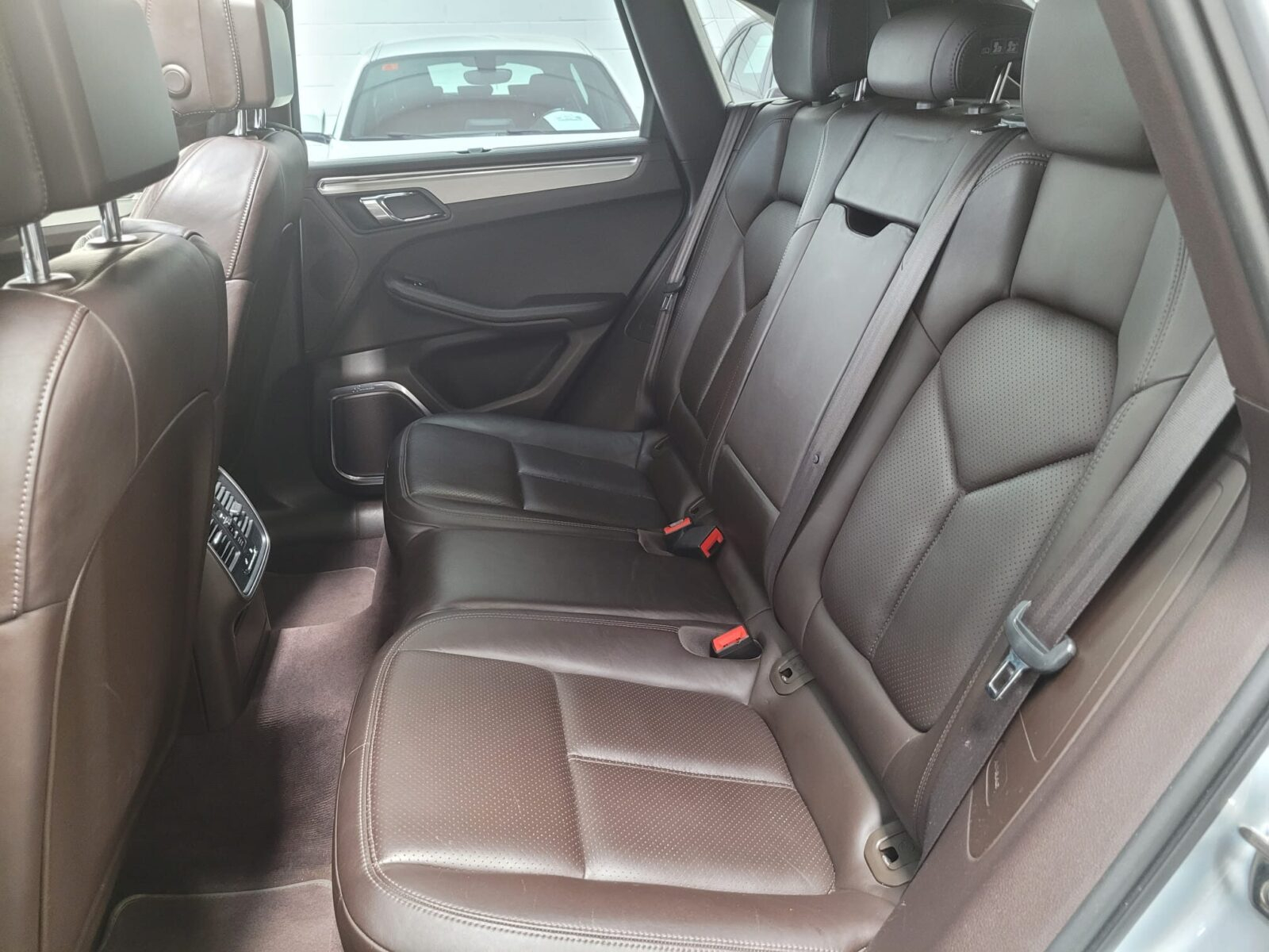PORSCHE Macan TURBO