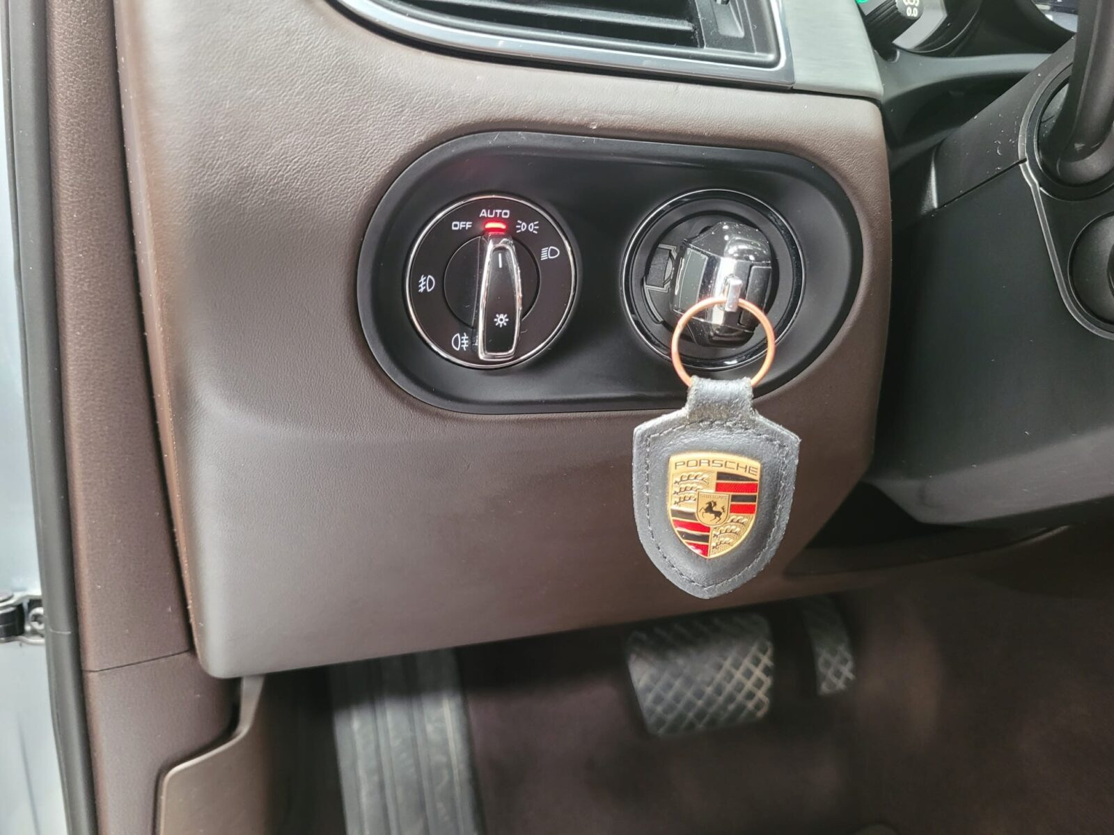 PORSCHE Macan TURBO