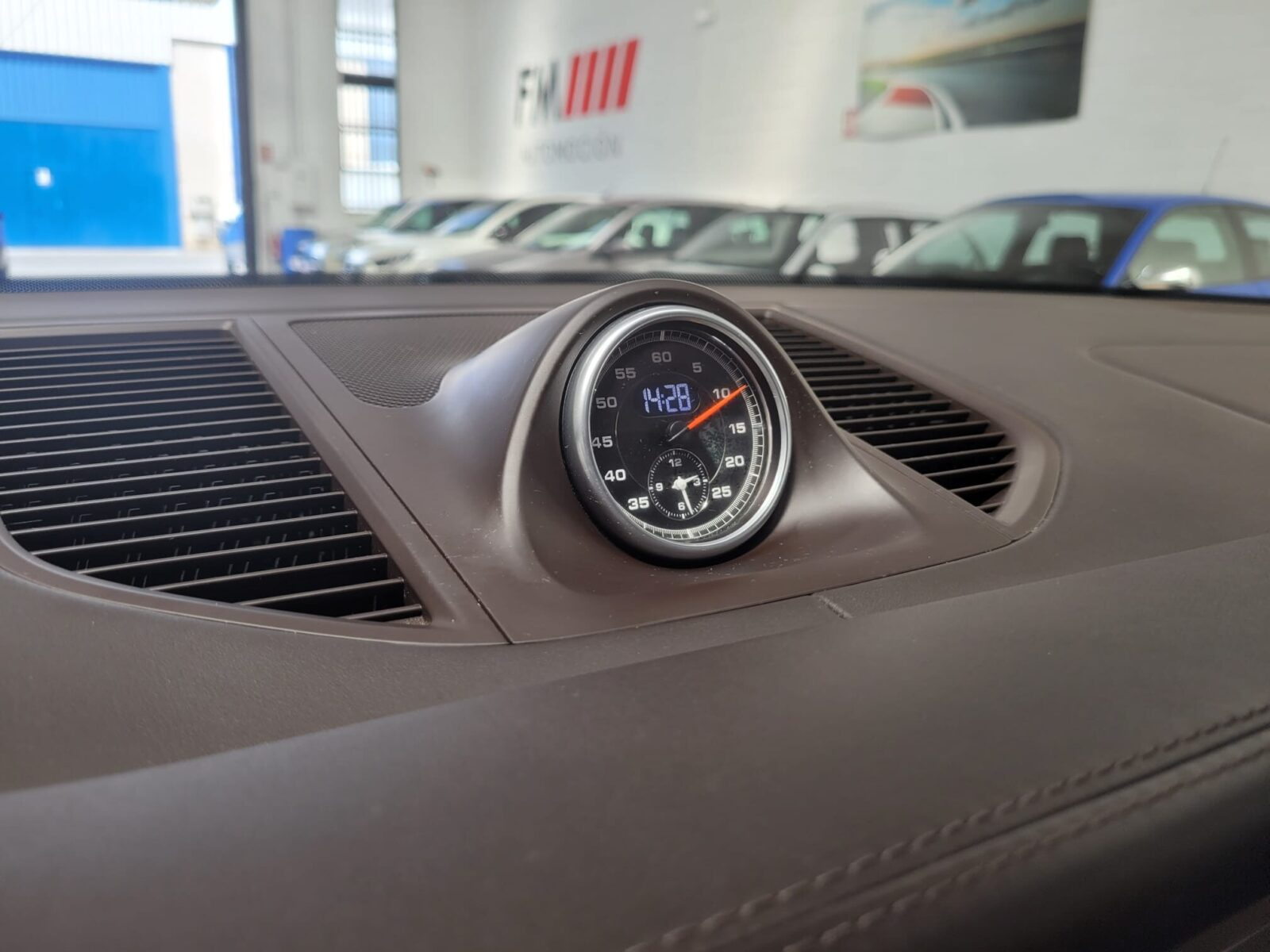 PORSCHE Macan TURBO
