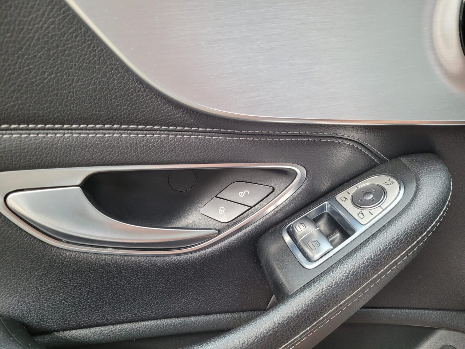 MERCEDES-BENZ Clase C 220 COUPE AMG