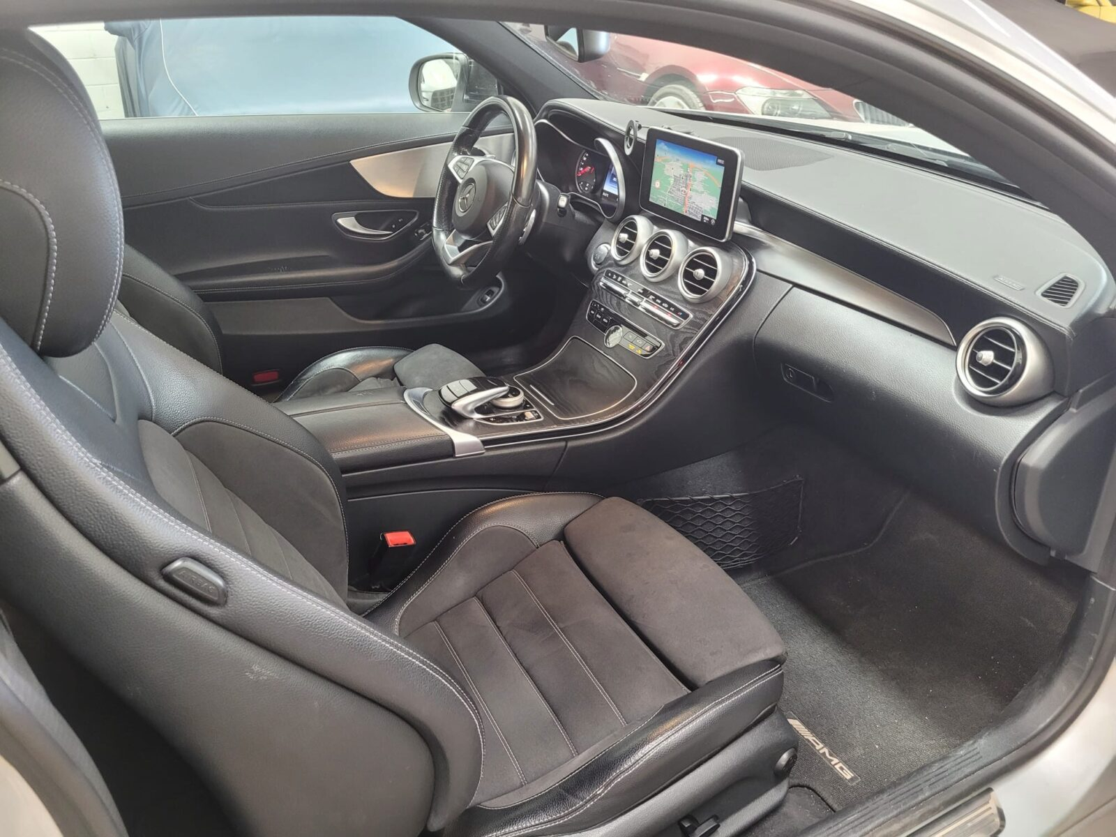 MERCEDES-BENZ Clase C 220 COUPE AMG