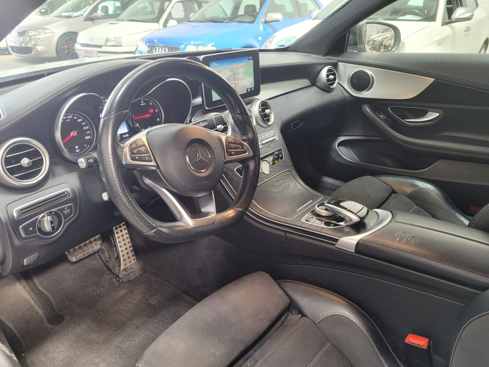 MERCEDES-BENZ Clase C 220 COUPE AMG