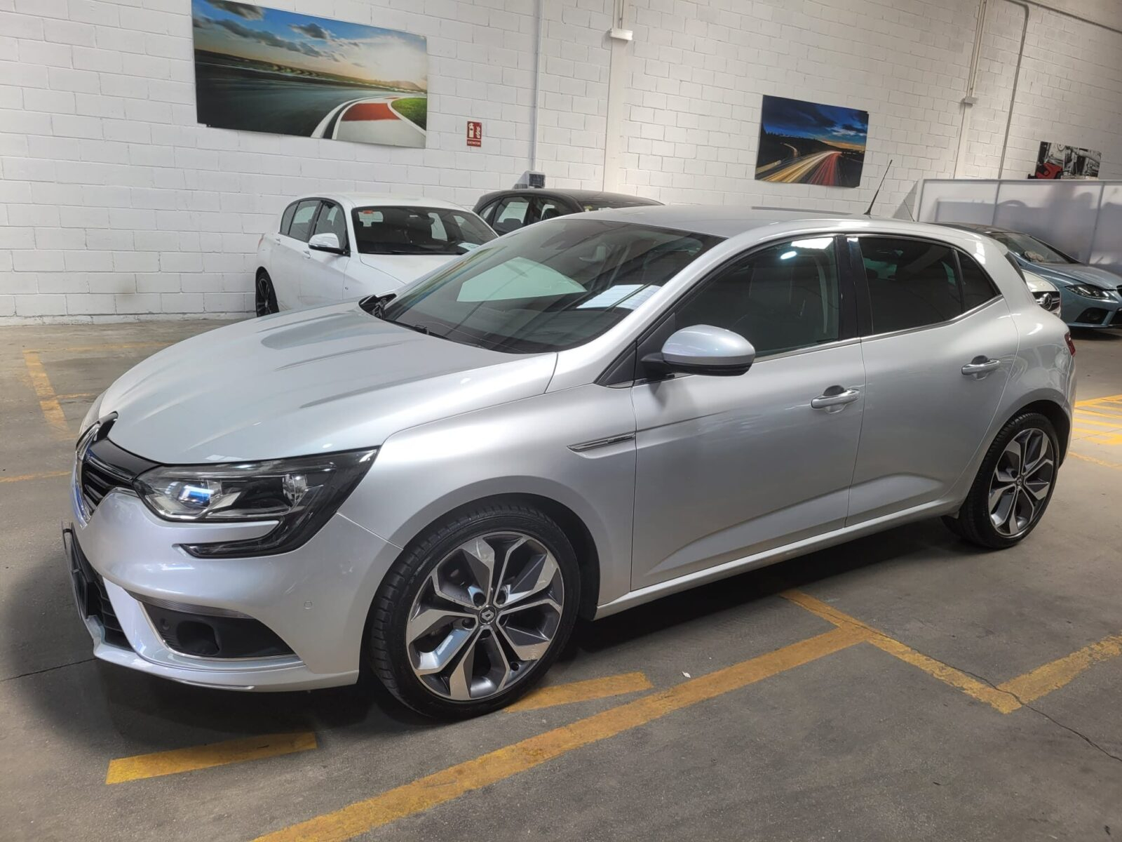 RENAULT Megane BOSE 