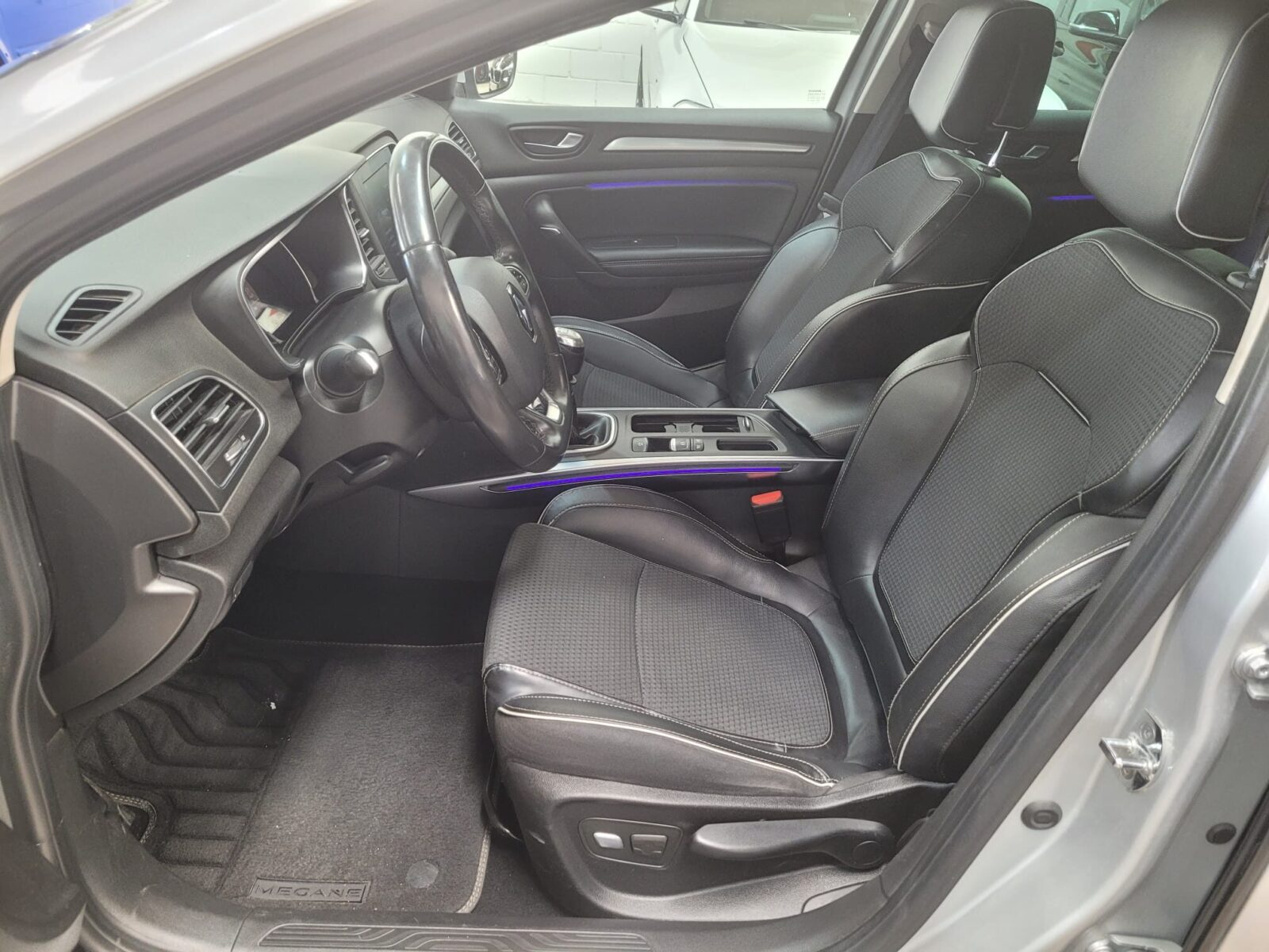 RENAULT Megane BOSE 