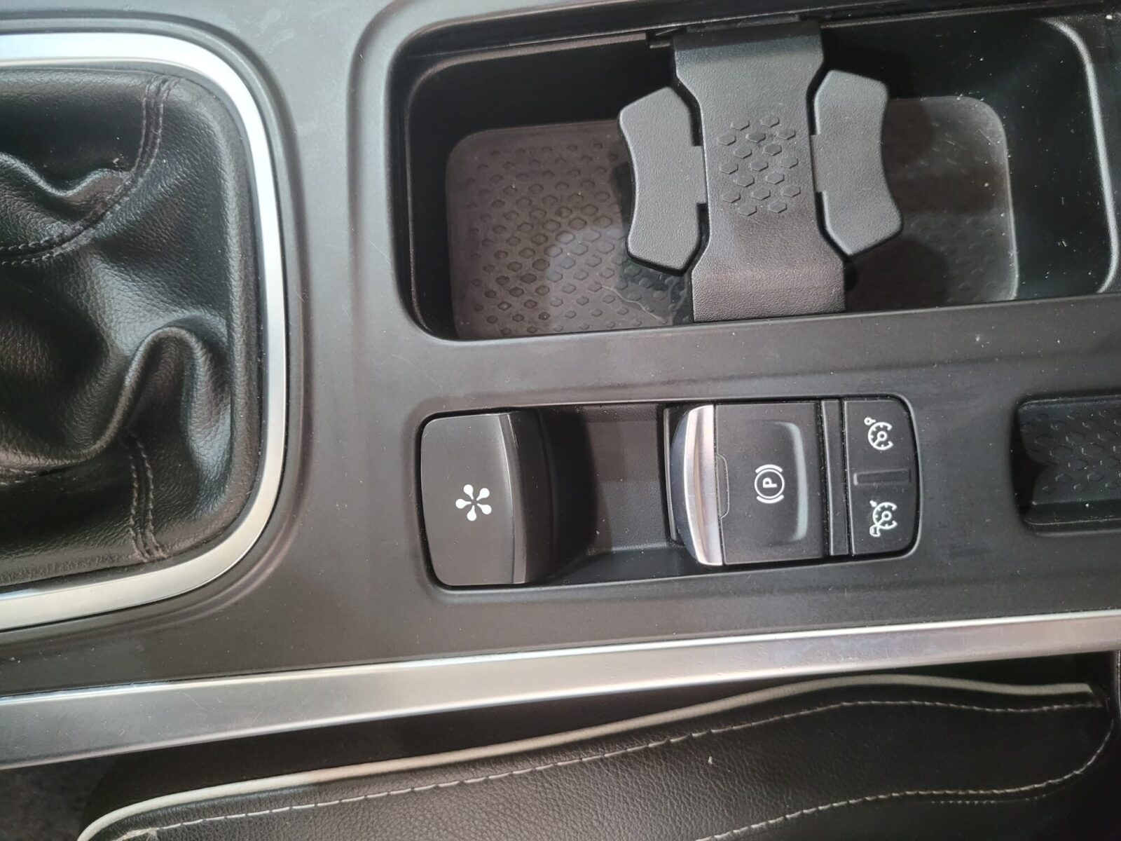 RENAULT Megane BOSE 