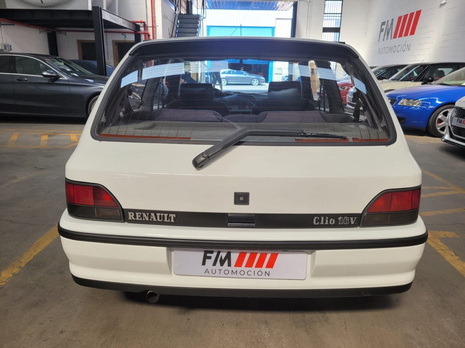RENAULT Clio 16V