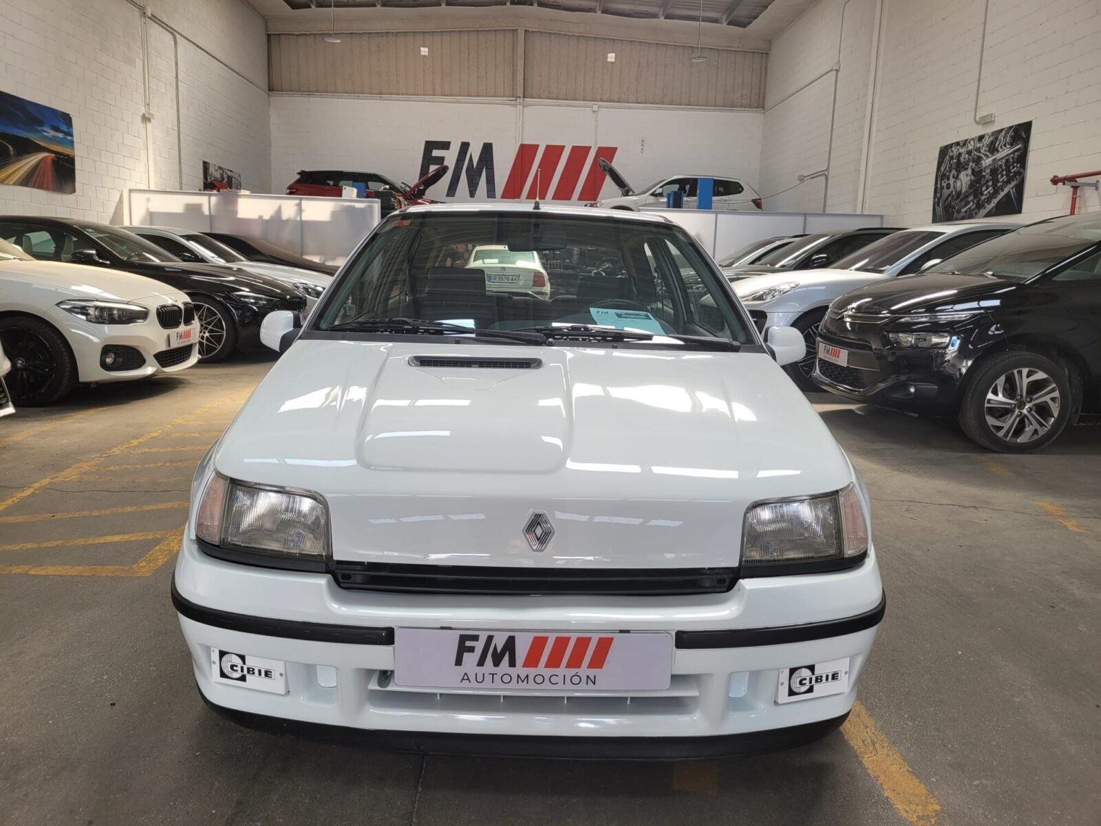 RENAULT Clio 16V