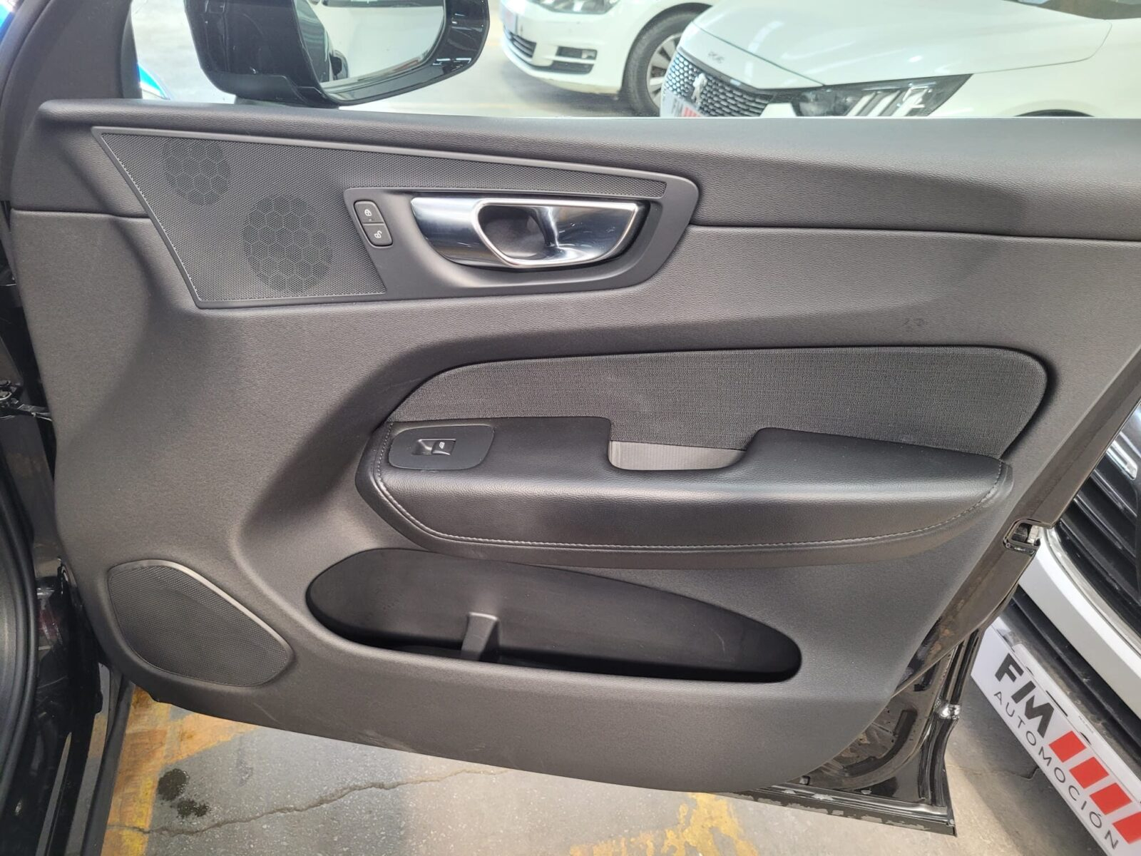 VOLVO XC60 B5 G AWD