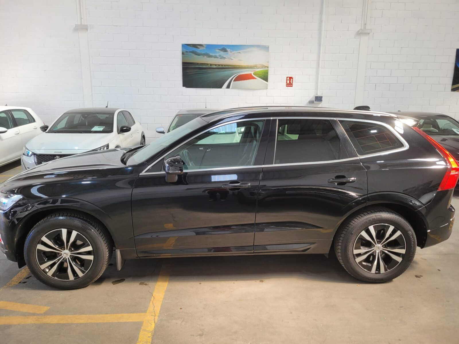 VOLVO XC60 B5 G AWD