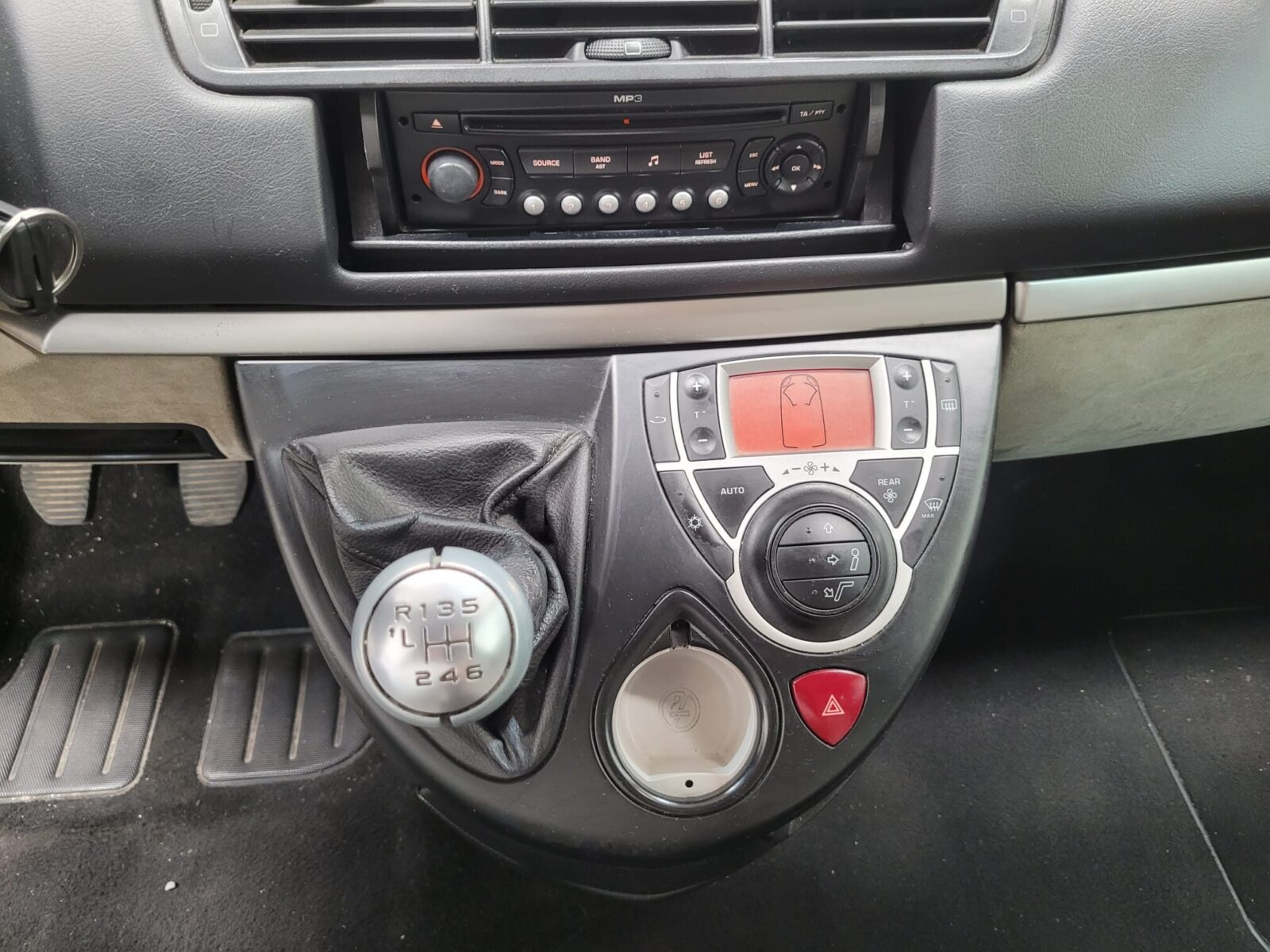 PEUGEOT 807 SV 2.0 HDI