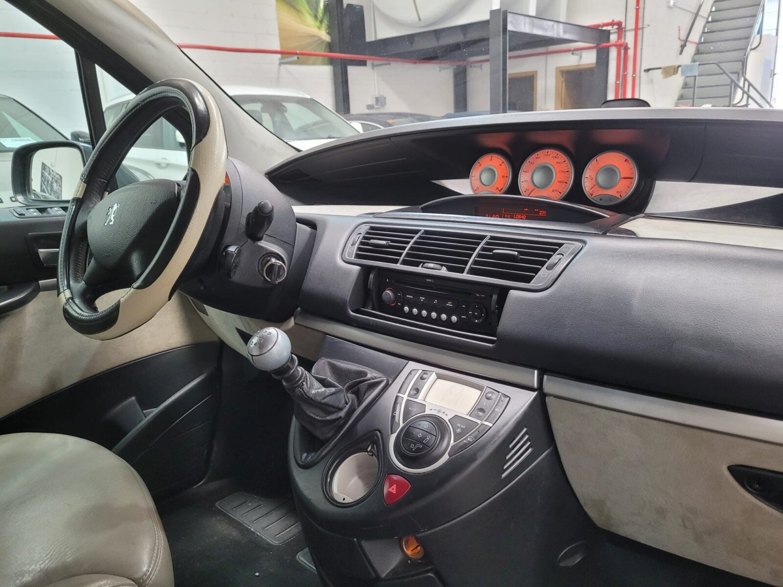 PEUGEOT 807 SV 2.0 HDI