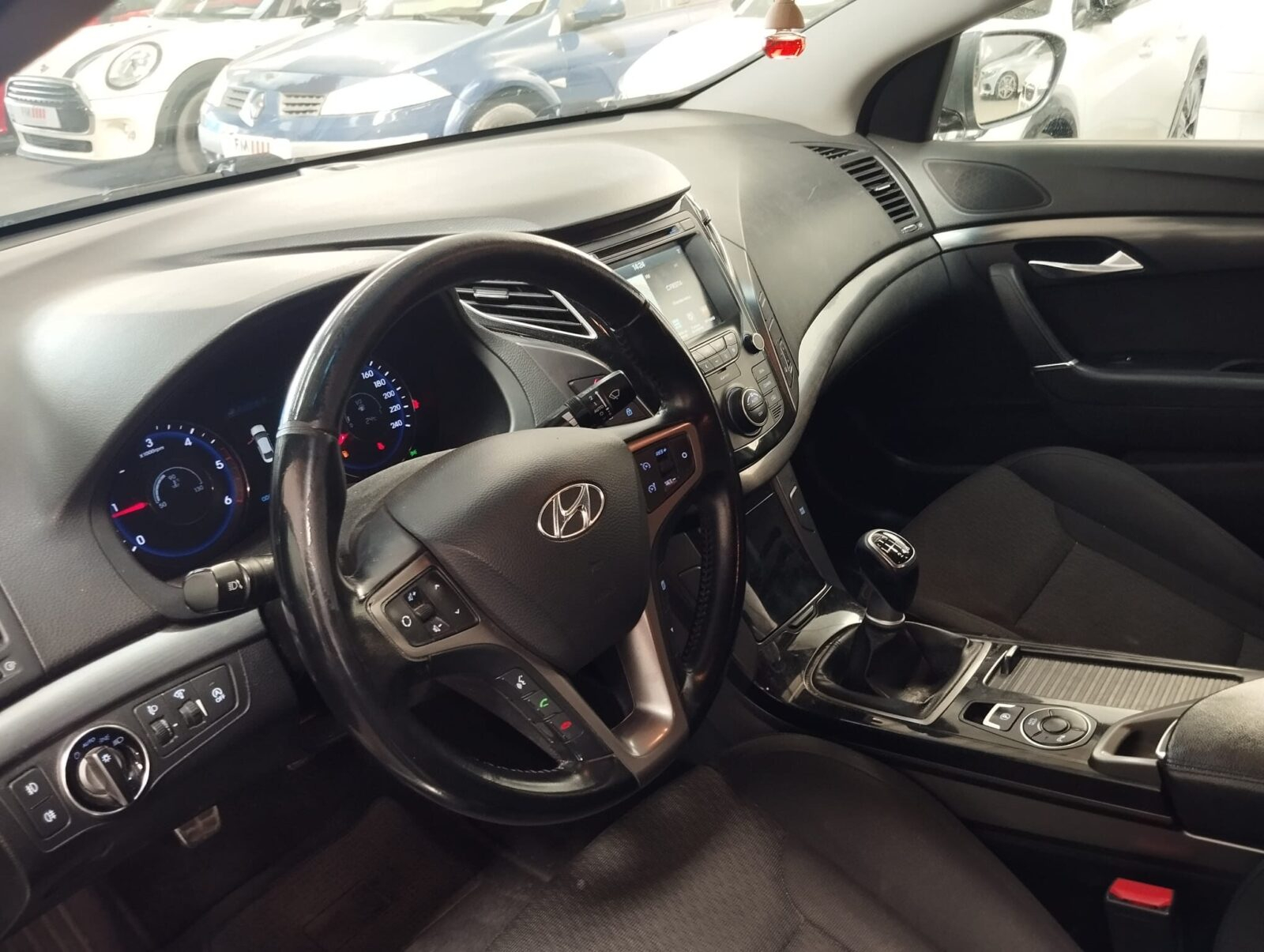 HYUNDAI 1.7CRDI STYLE