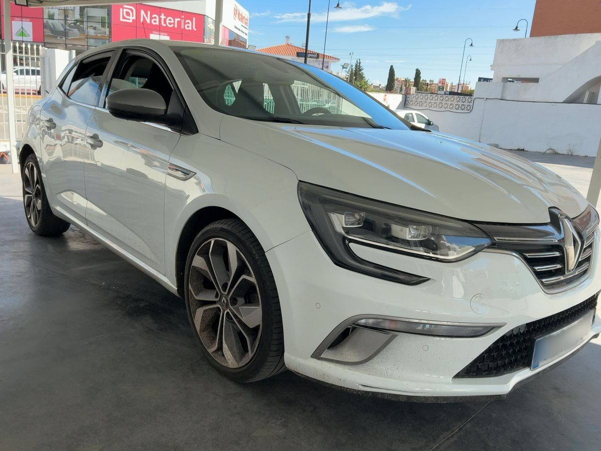 RENAULT Megane GT LINE