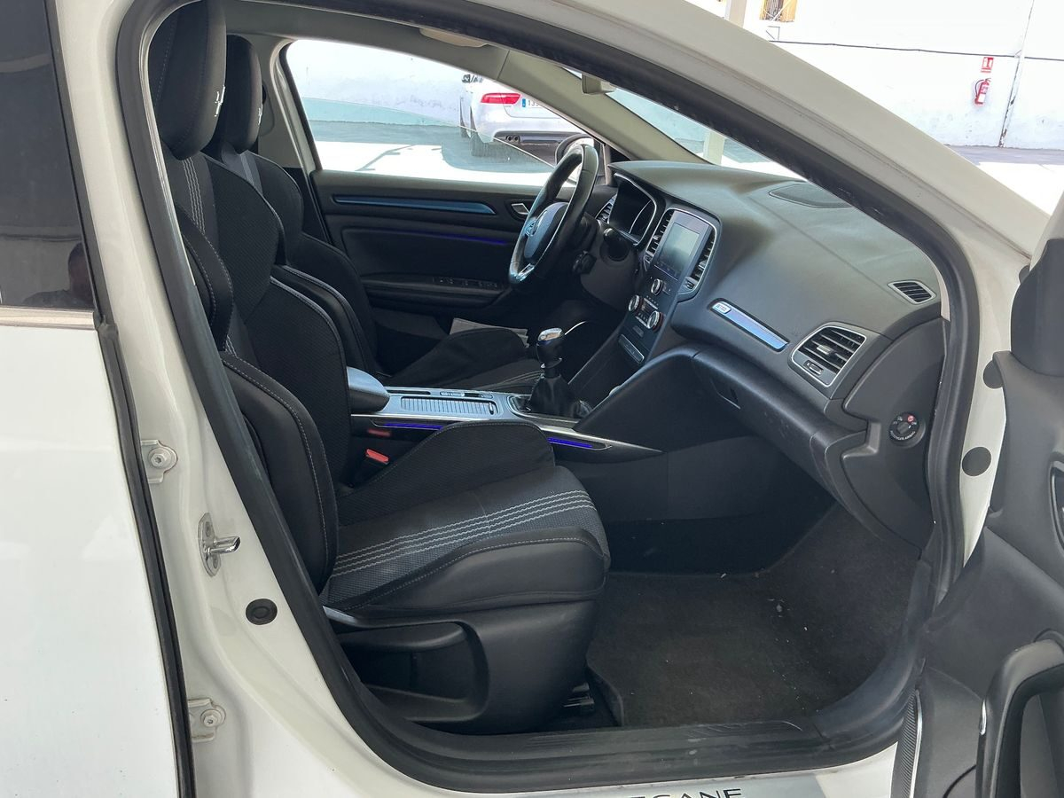RENAULT Megane GT LINE